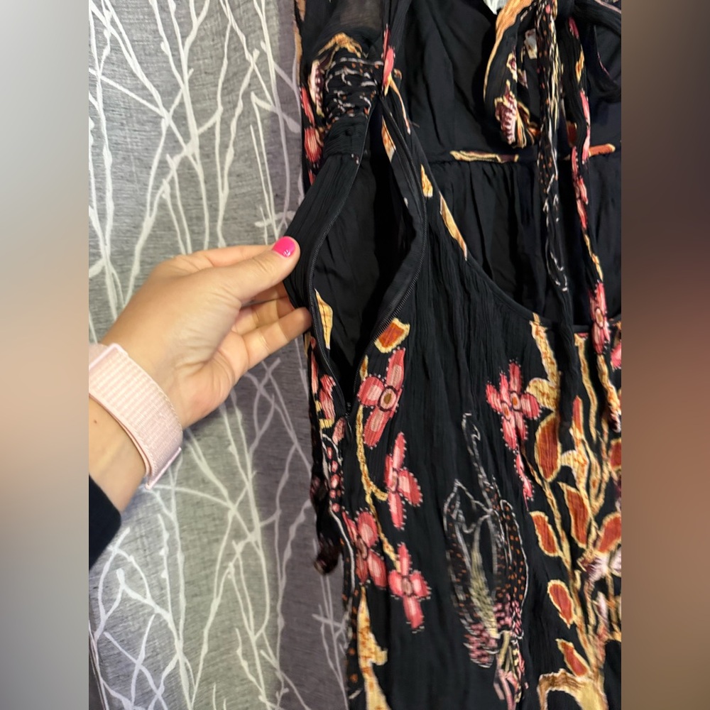 Let Me Be by Anthropologie Floral Black and Pink Dress size Large - Picture 4 of 6